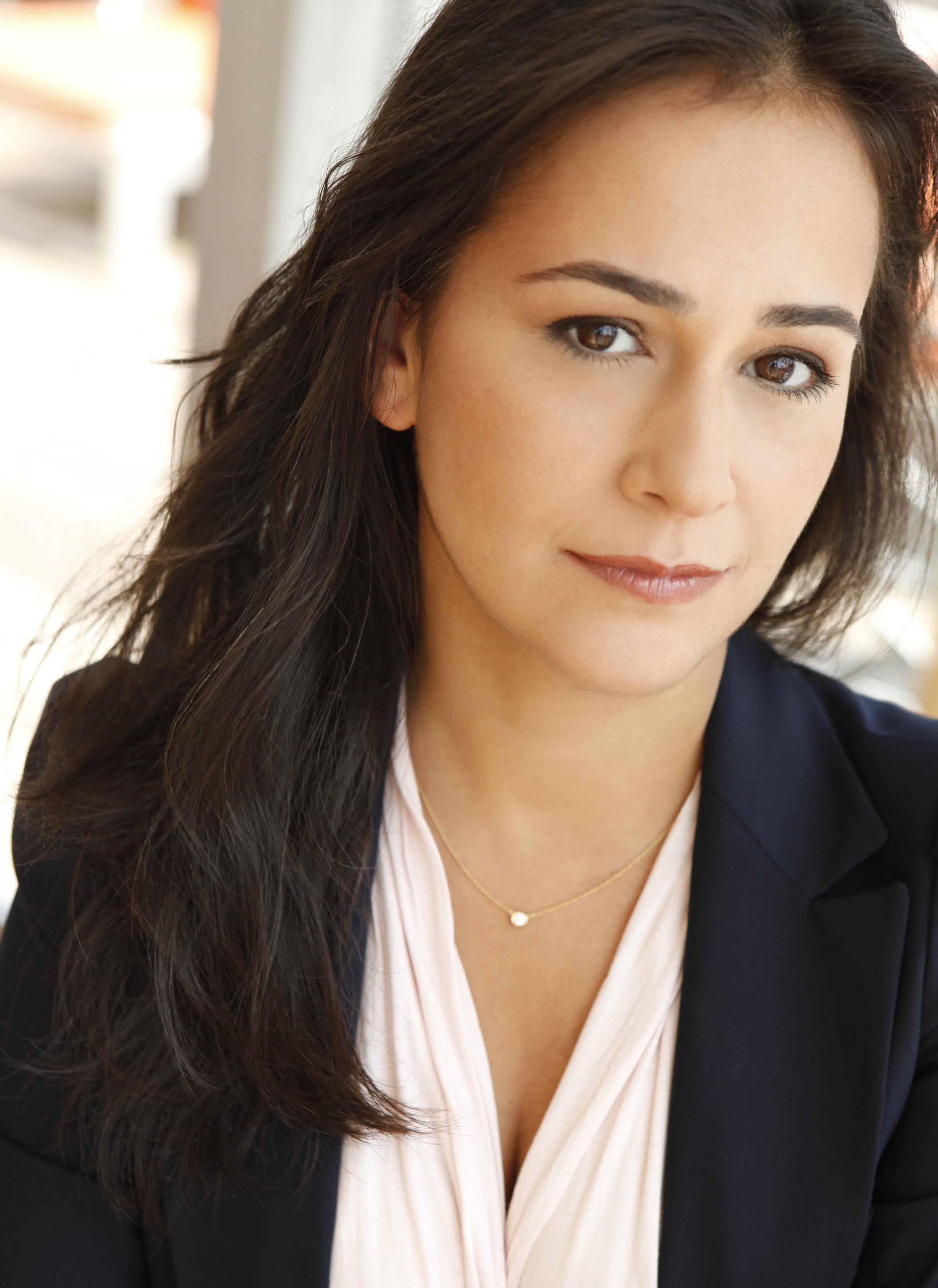 Atossa Leoni headshot