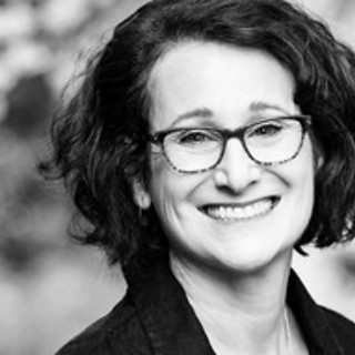 Renée Lertzman