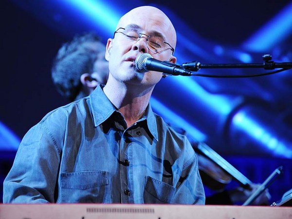 Thomas Dolby: "Love Is a Loaded Pistol"