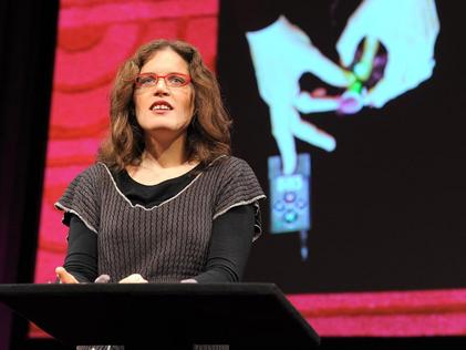 AnnMarie Thomas: Hands-on science with squishy circuits