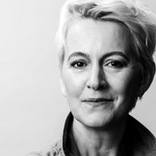 Suzanne Lee