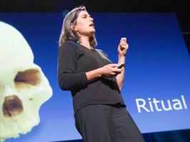 Catherine Mohr: Surgery's past, present and robotic future