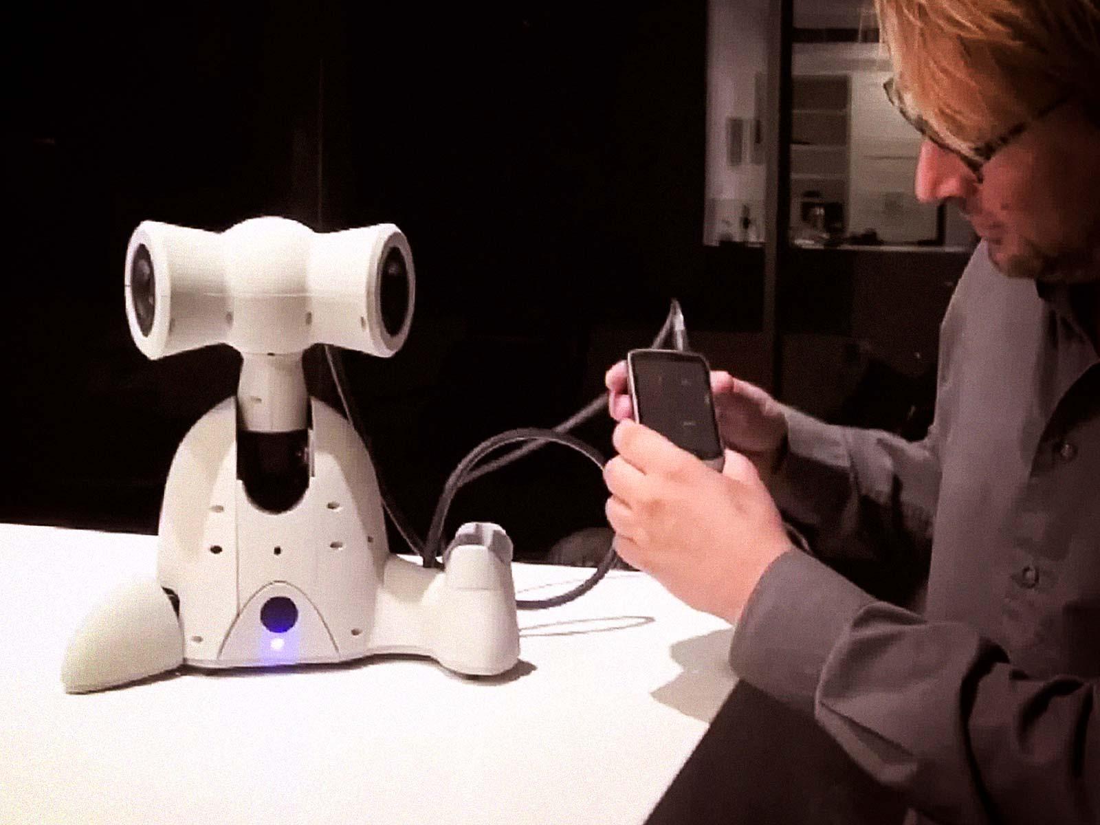 Guy Hoffman: Robots with
