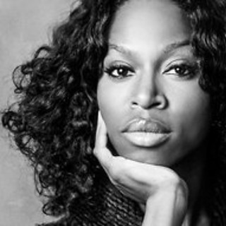 Taiye Selasi