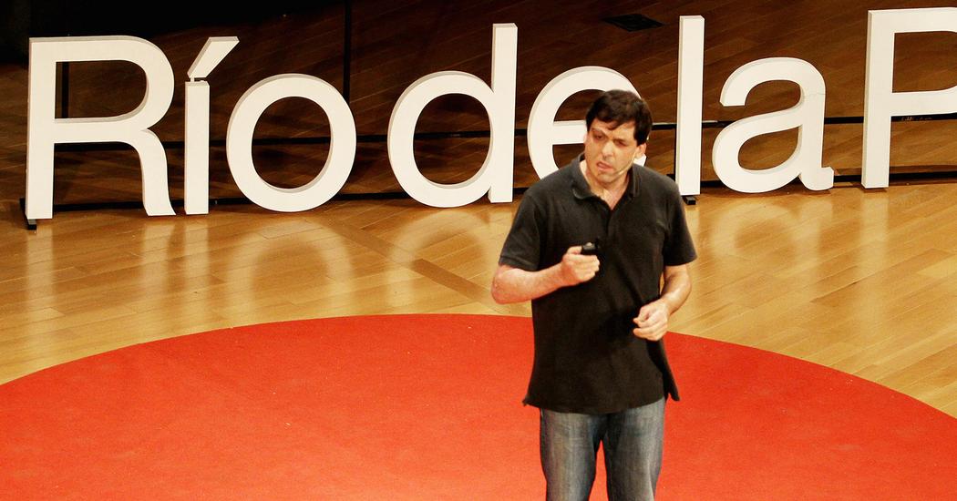 Dan Ariely. What makes us.
