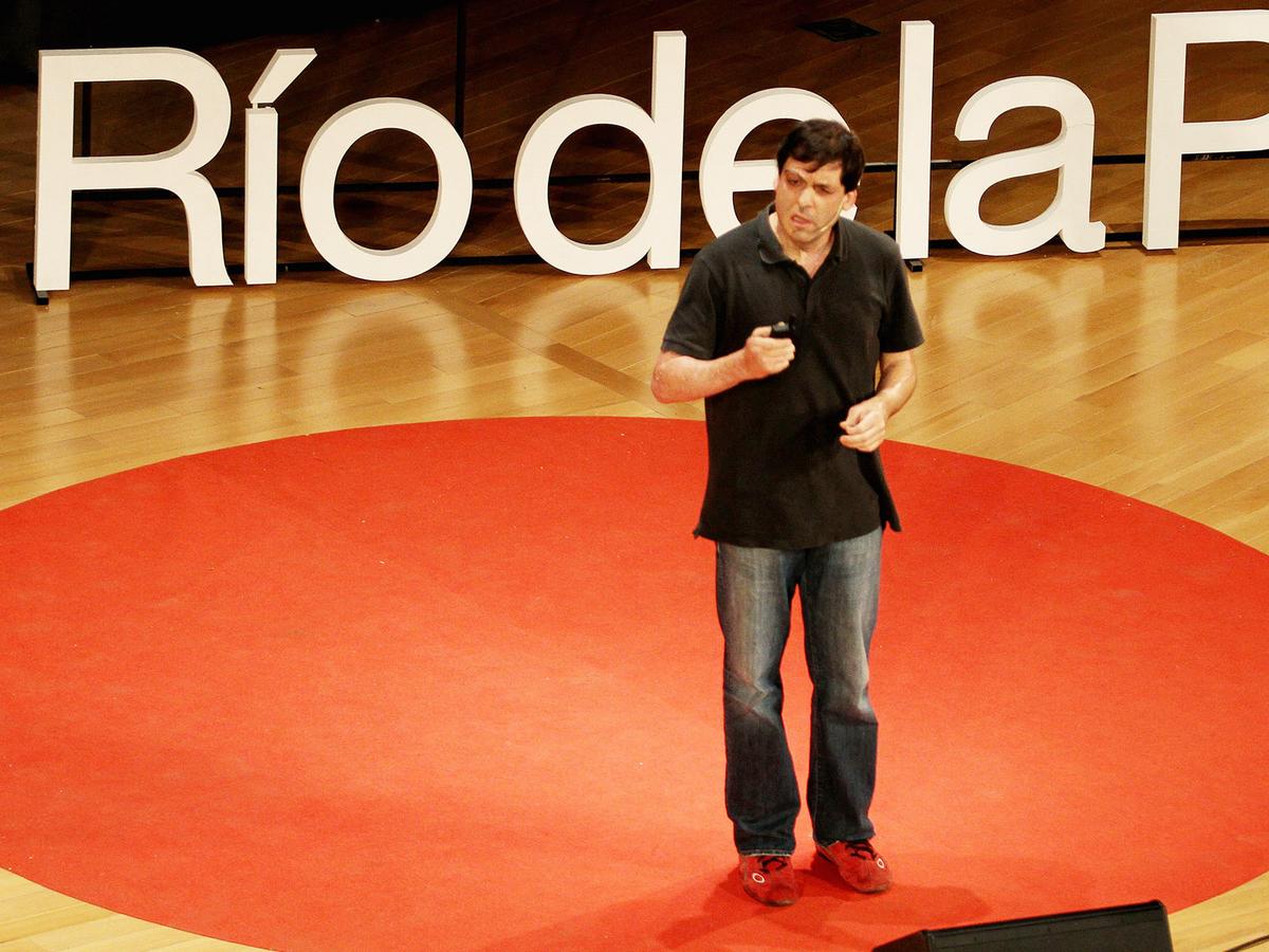 Dan Ariely: What makes us feel good about our work? | TED Talk