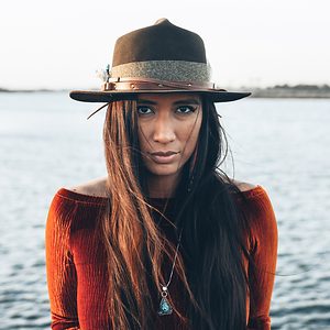 Raye Zaragoza