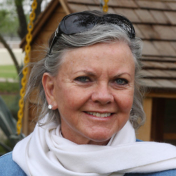 Loralee West