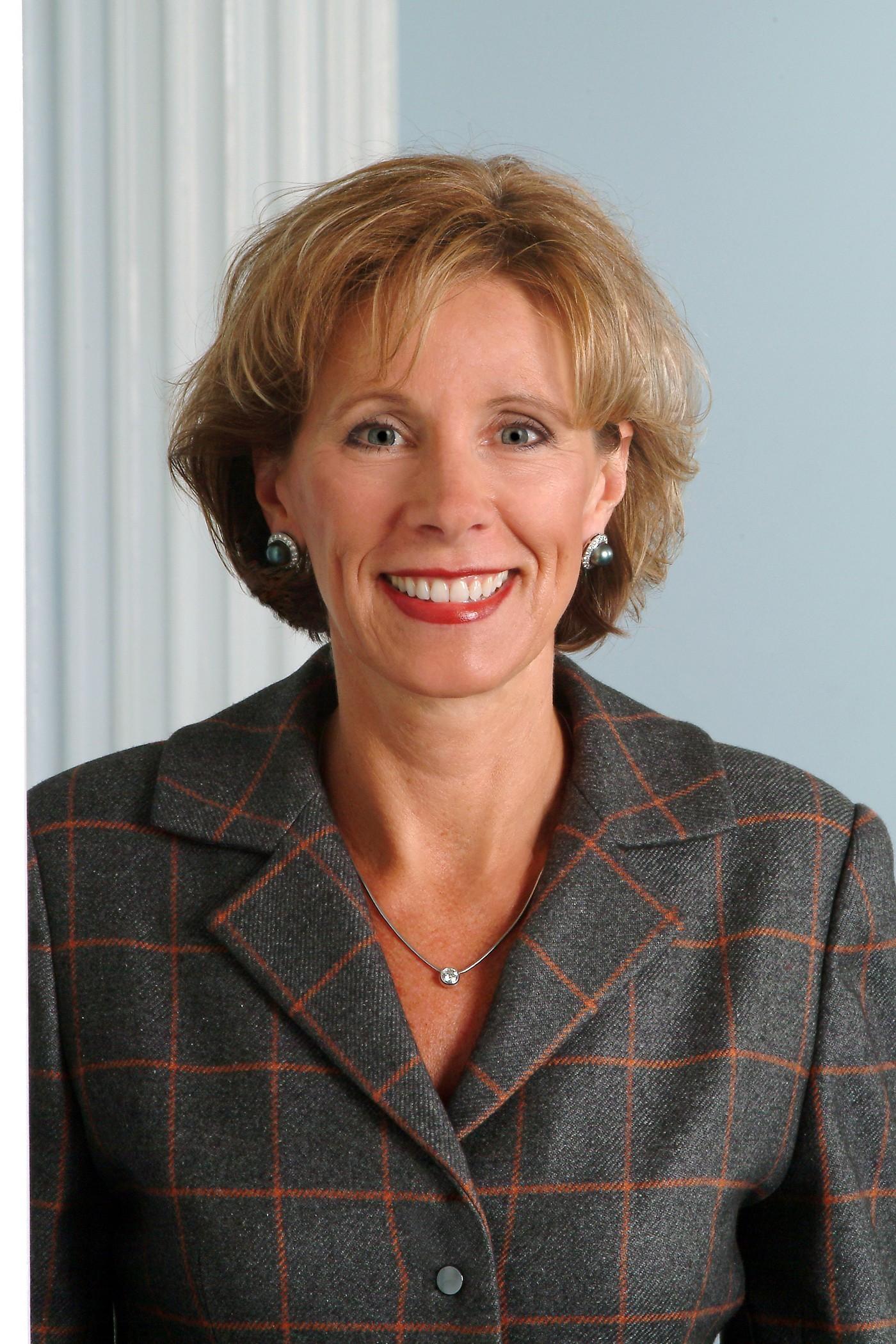 Elisabeth (Betsy) DeVos
