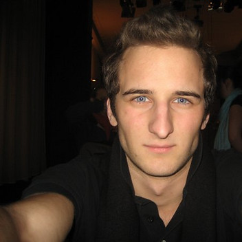 Alek Tomanov