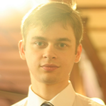 Николай Фролов