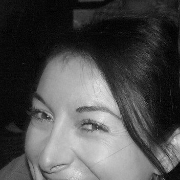 Roslyn Shaw