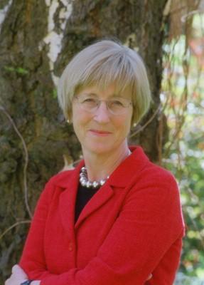 Frances Cairncross