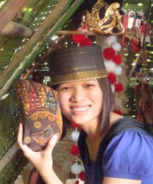 Tuyet Tran
