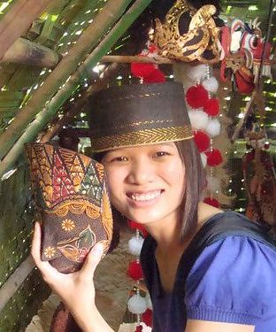 Tuyet Tran