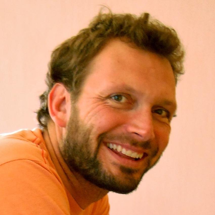 Toni Schneider