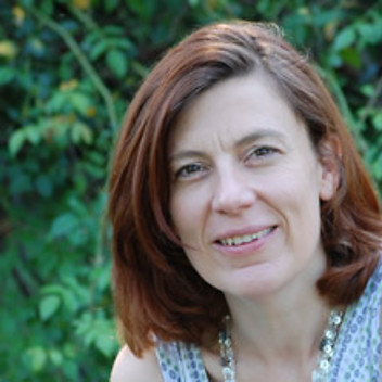 Isabelle Duston