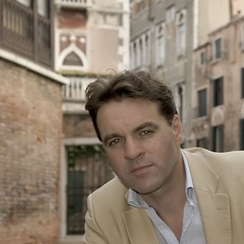 Niall Ferguson
