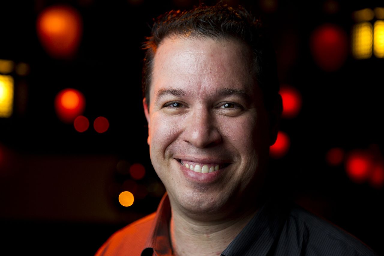 Dr. Lior Zoref