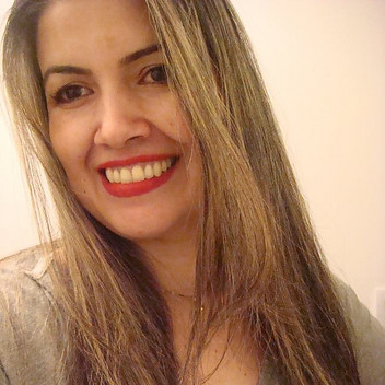 Debora Policarpo