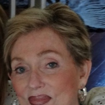 Lynne Crowell
