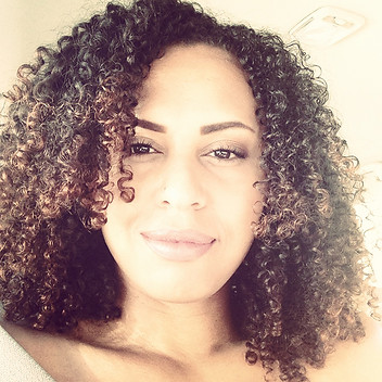 Barbara Oliveira