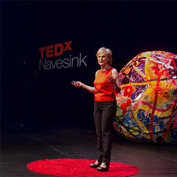 Robyn Stratton-Berkessel