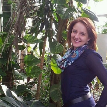 Christine Frey