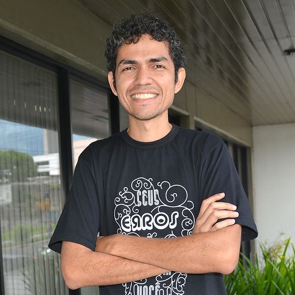 Denys Cruz
