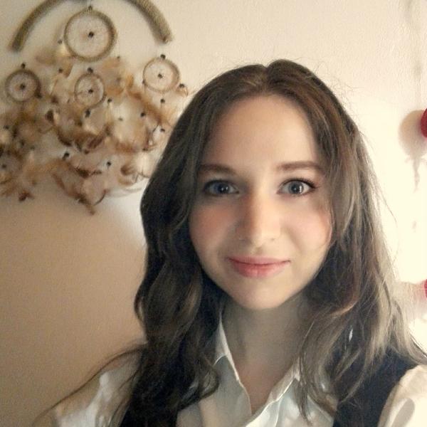 Elena Holler