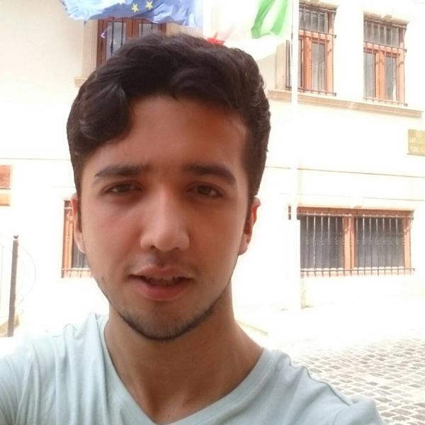 Bəhruz Aydınlı