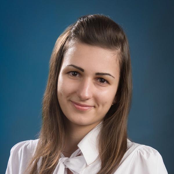 Emese-Júlia Molnár