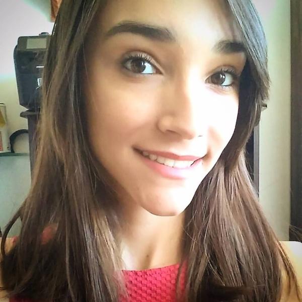 Anna Carolina Illesca de Almeida Morales
