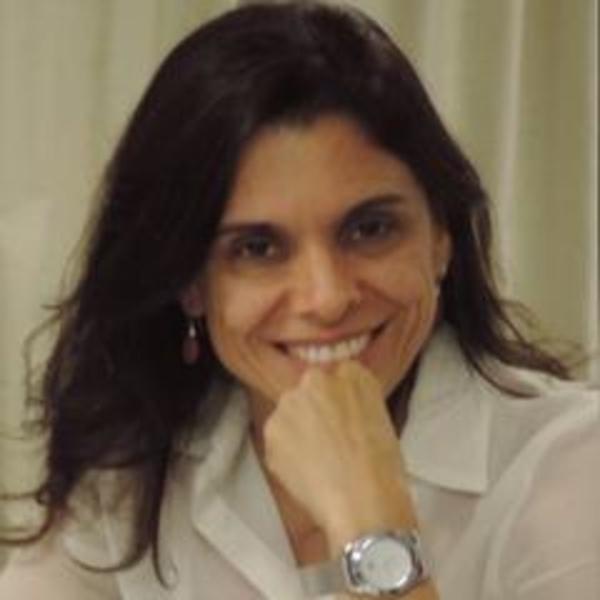 Andréa Simões