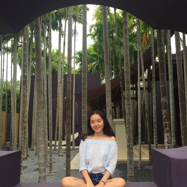 Elaine Lok