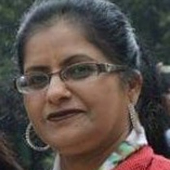 Almas Naureen