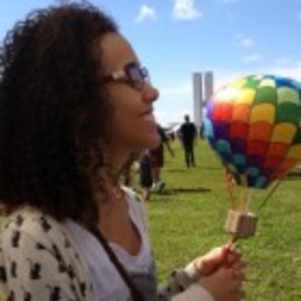 Rhandra Lopes