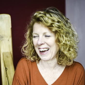 Lynne Jones