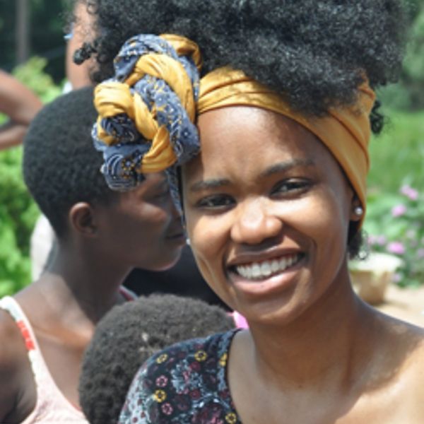 Hlengiwe Nyoni