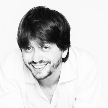 Theo Kastanos Coll