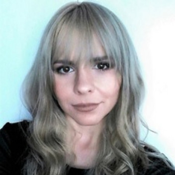 Oana M. Vasarhelyi