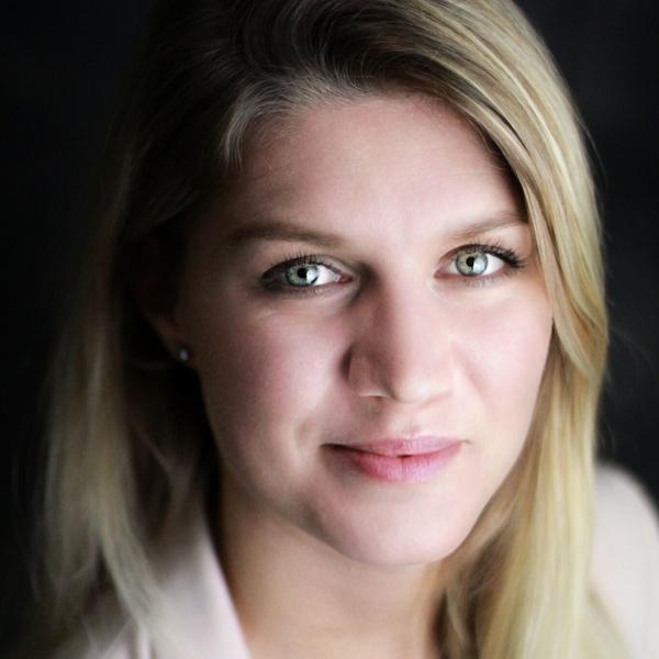 Julia Schrot