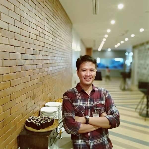 Mardhani Riasetiawan