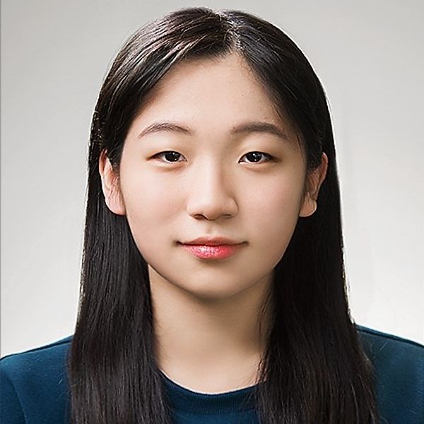 Lucy Min Young Na