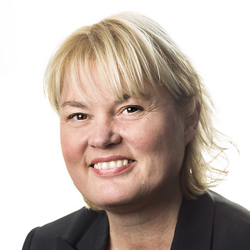 Rikke V. Stoltz