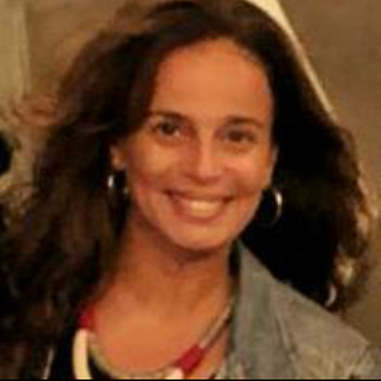 alessandra teixeira de assis