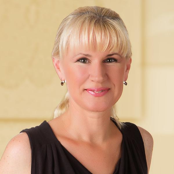 Christine Heinzel