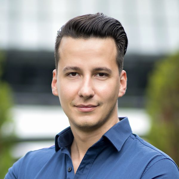 Ákos Jeney