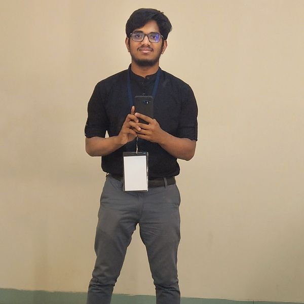 Pratik Kakade