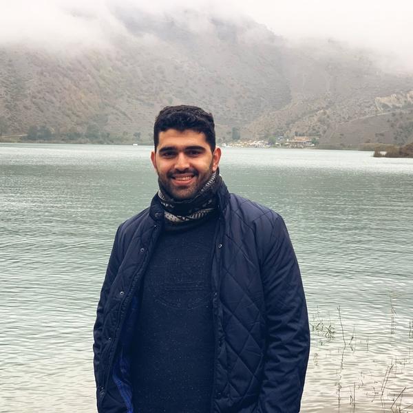 Roozbeh Dadashzadeh